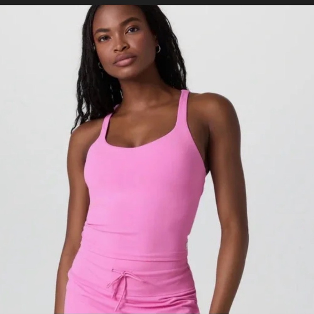 Vuori Dynamic Tank in Azalea Pink